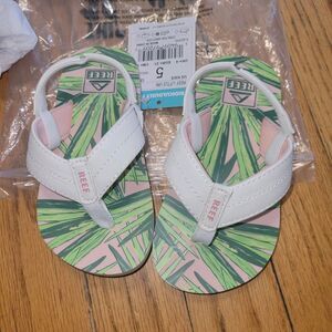 REEF Little New Pink Palm Flip Flop Sandals Girl Toddler Size 5